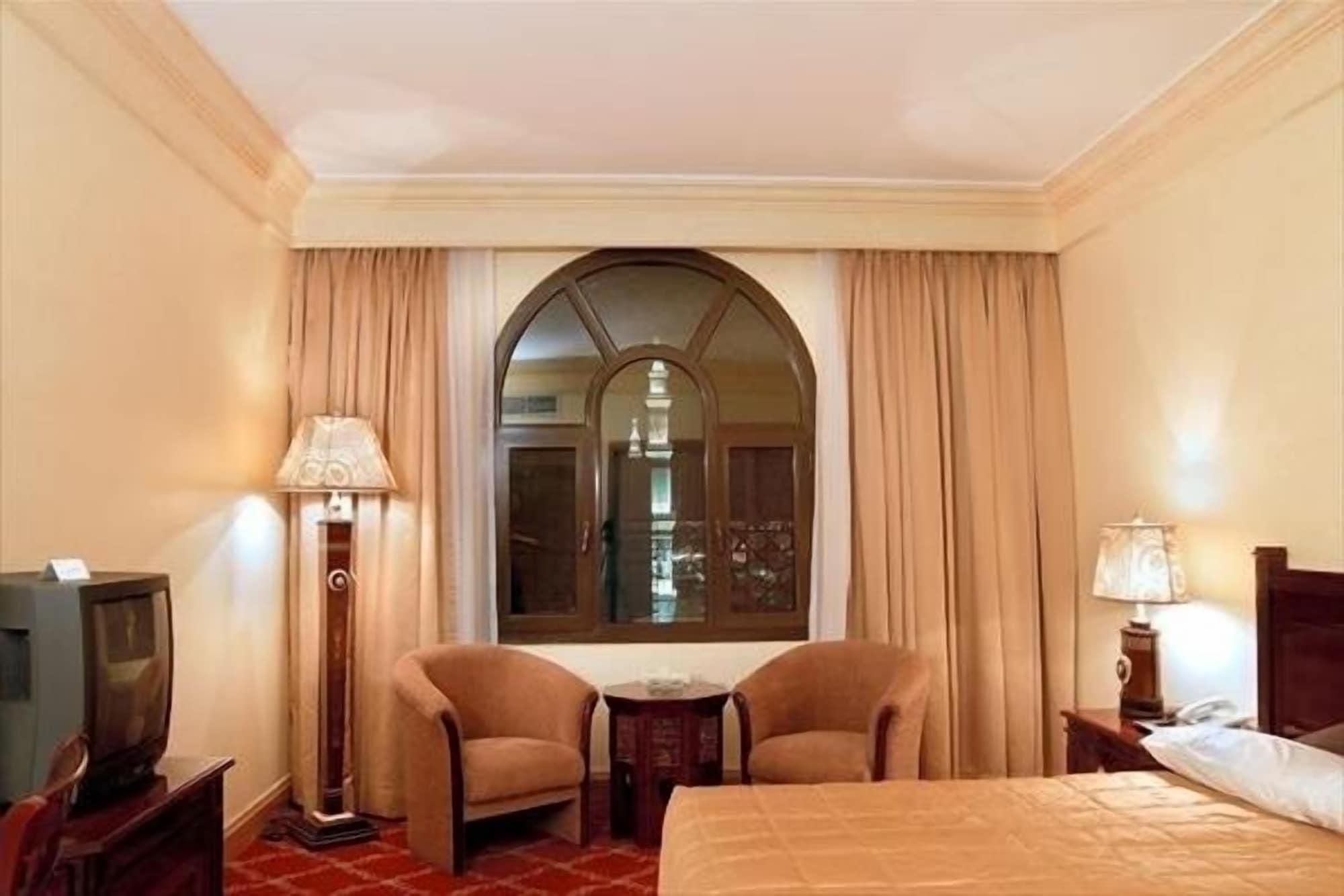Dar Aleiman Al Haram Hotel Medina Luaran gambar A room at the hotel