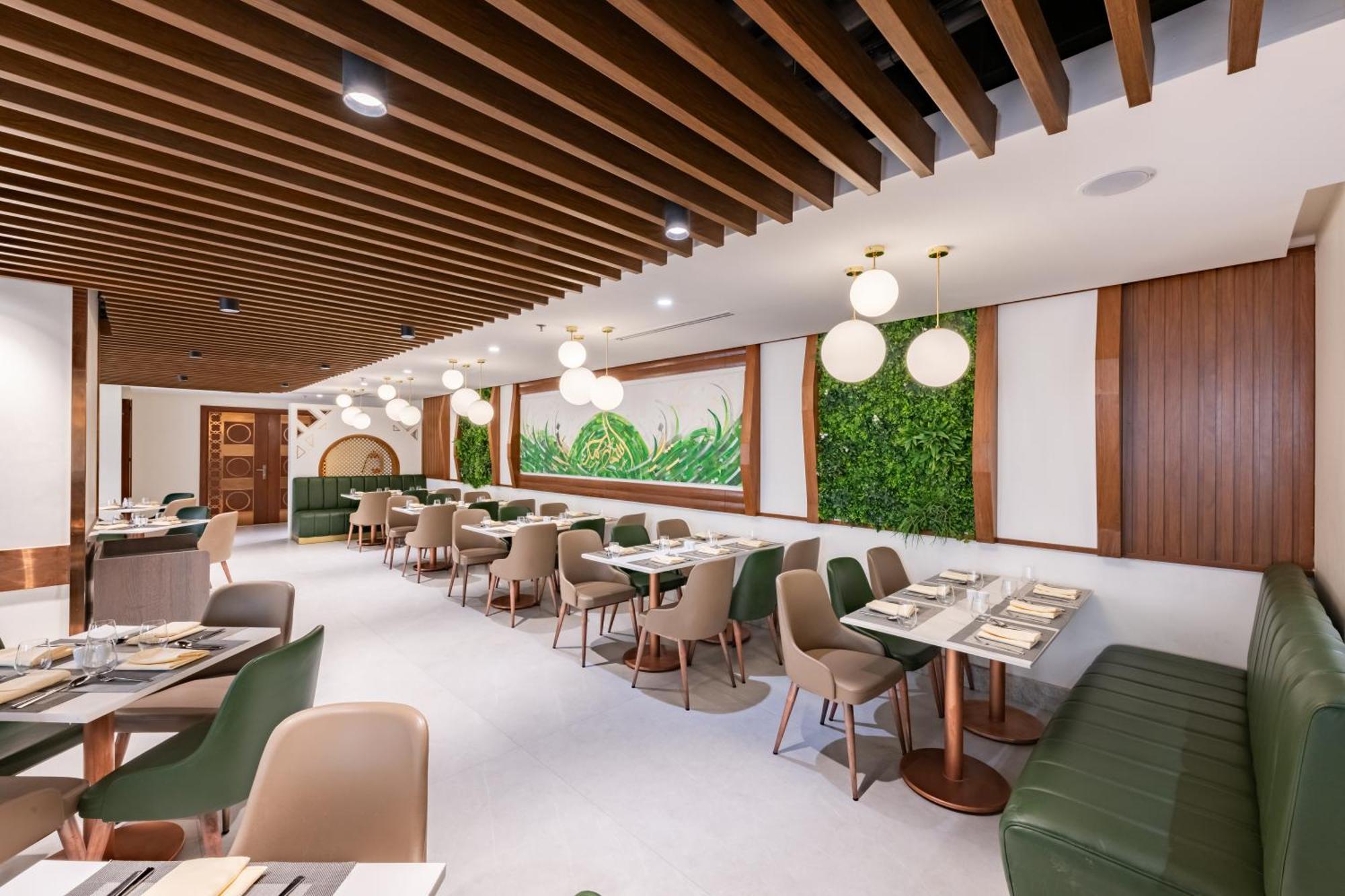 Dar Aleiman Al Haram Hotel Medina Luaran gambar The interior of the restaurant