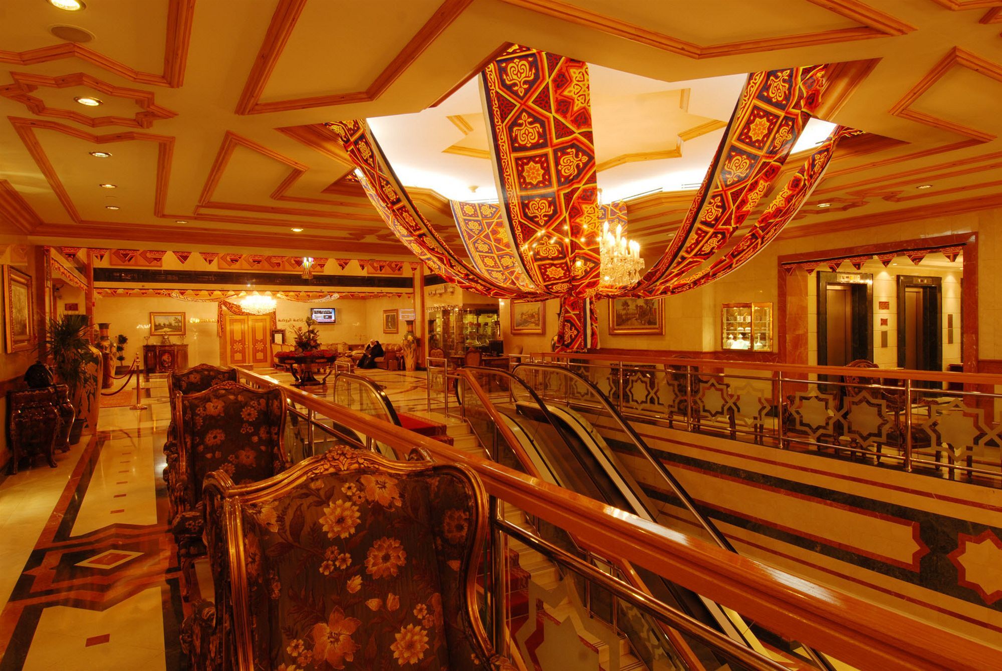Dar Aleiman Al Haram Hotel Medina Luaran gambar The interior of the hotel