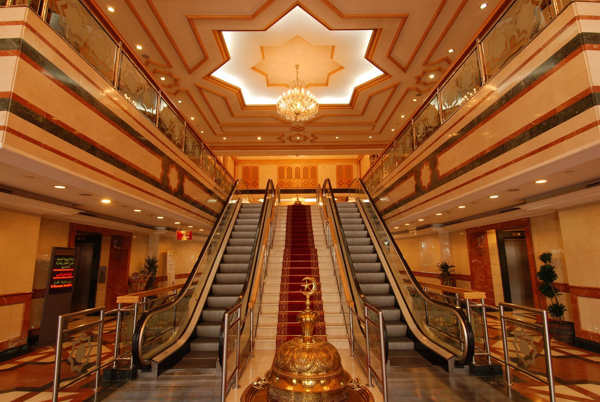 Dar Aleiman Al Haram Hotel Medina Luaran gambar Interior of the hotel